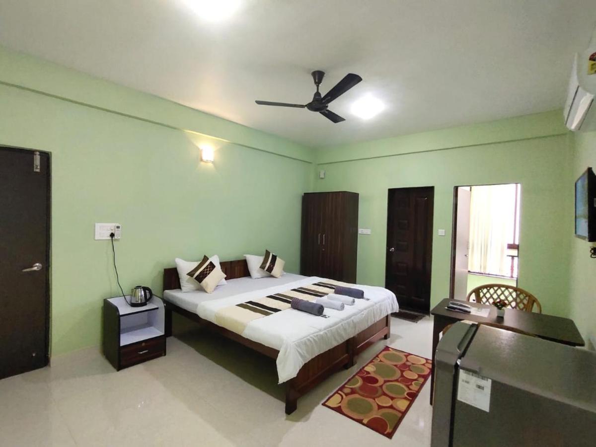 The Narrow Way Edward Guest House Candolim Exterior foto